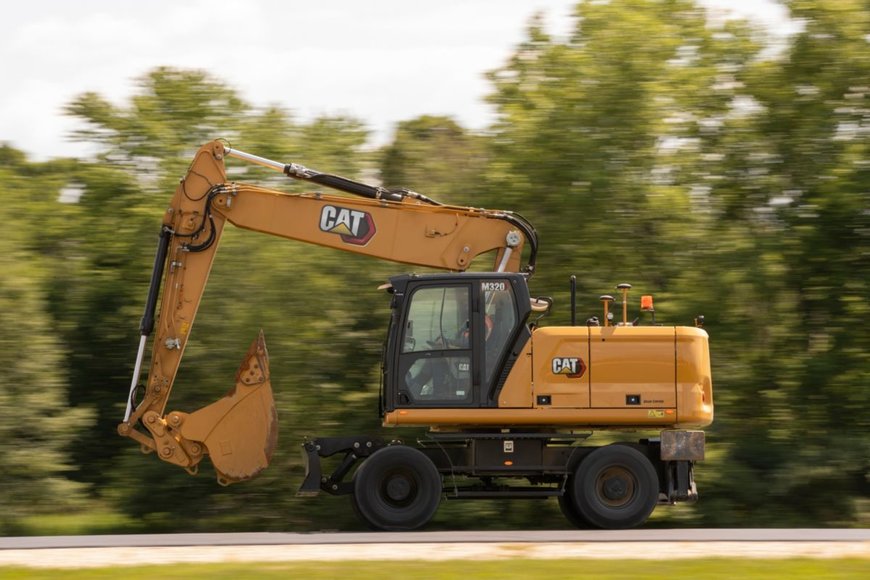 BUILT FOR PERFORMANCE, THE NEW CAT M320 WHEELED EXCAVATOR OFFERS MORE SWING TORQUE, A LONGER WHEELBASE AND EXTENDED SERVICE INTERVALS